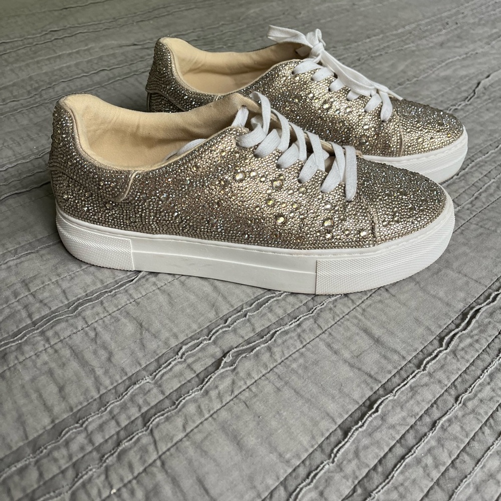 Betsey Johnson Sidny gold multi sneaker. Womens size 10. Great condition!